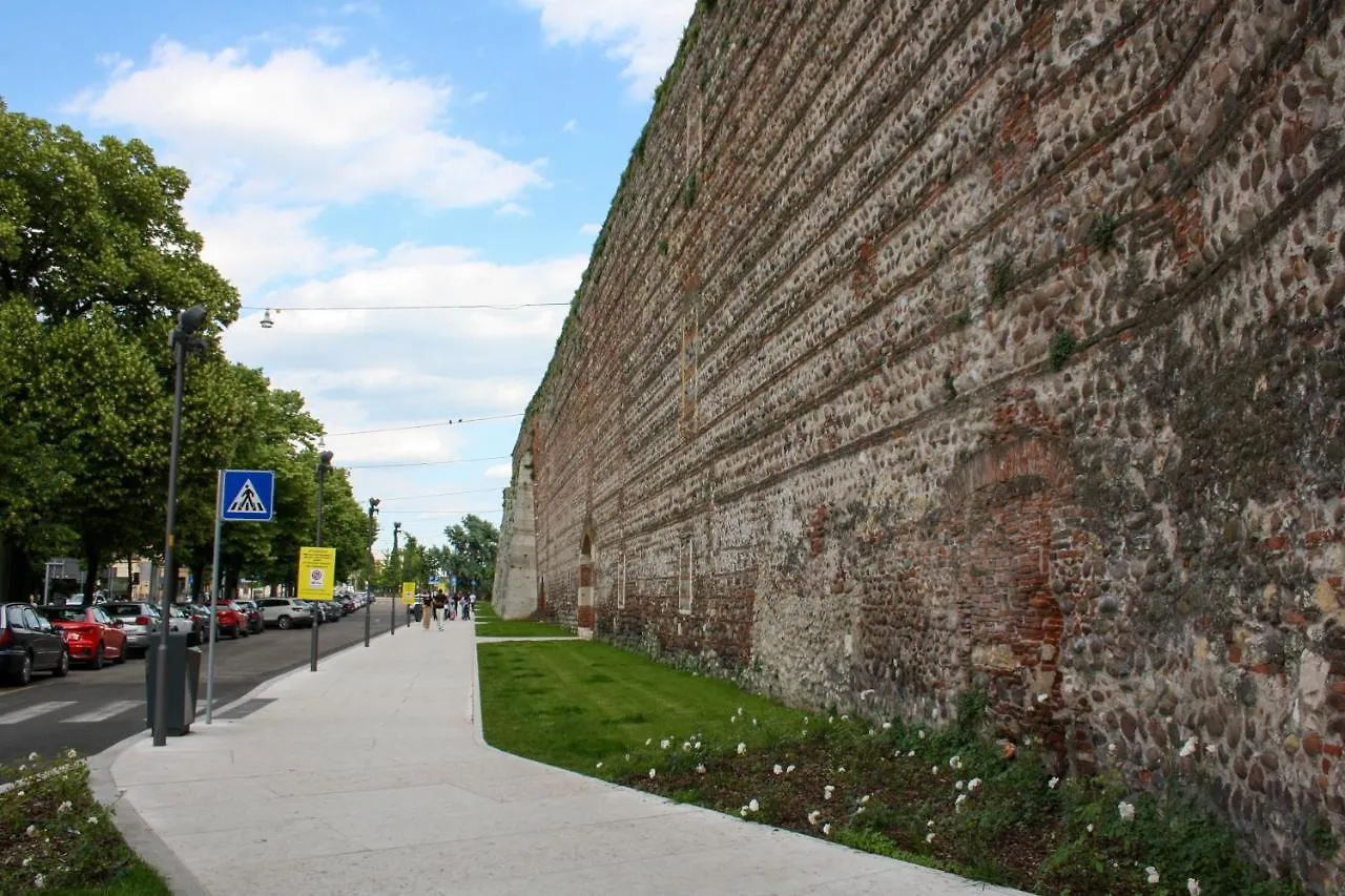 Antiche Mura - Italian Homing Verona Affittacamere