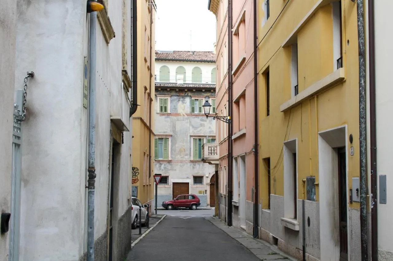 Affittacamere Antiche Mura - Italian Homing Verona Italia