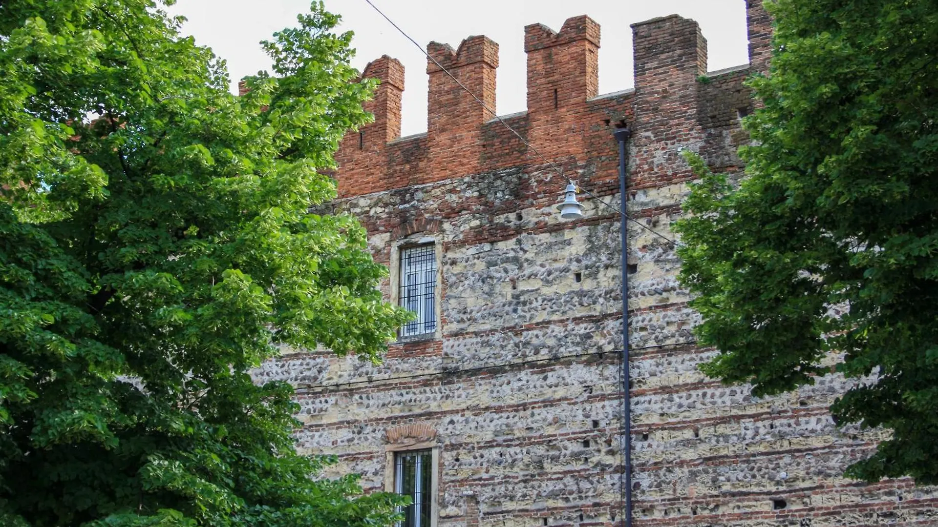 Antiche Mura - Italian Homing Verona Italy